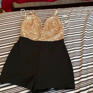 Rose gold romper|good condition| Size XS​